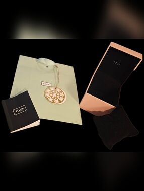 RARE TOUS Pink Watch Hard Case Set Mint Shopping Bag Pillow Booklet Gift Storage